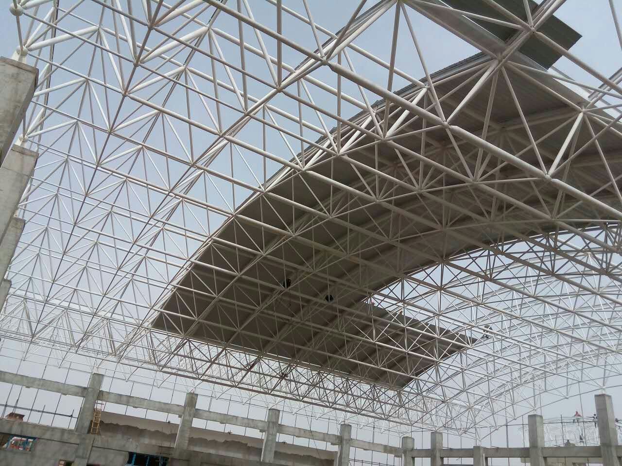 沅江青岛一汽网架